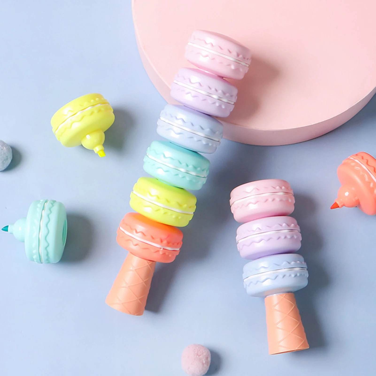 Macaron Shaped Highlighters 6 Colors in 1 Highlighters Portable Size for Students and Journaling