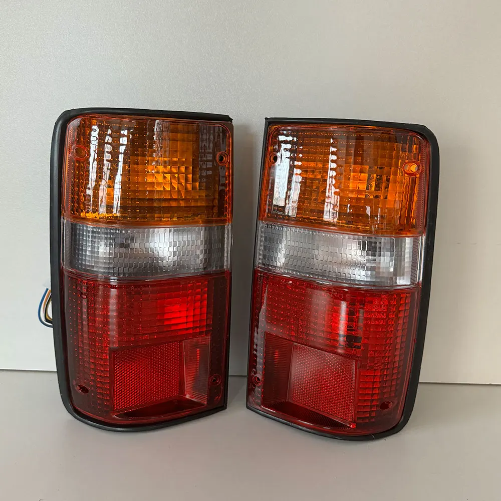 ハイラックス テールランプ クリスタル LN108 LN109 LN112 LEDコンビ
