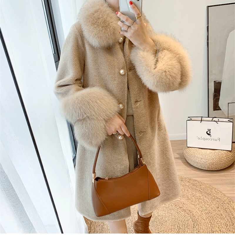 

2023 Women Real Sheep Shearing Coat New Natural Fox Fur Collar Lamb Fur Jacket Warm Loose Single Breasted Wool Coat Long Fit Win