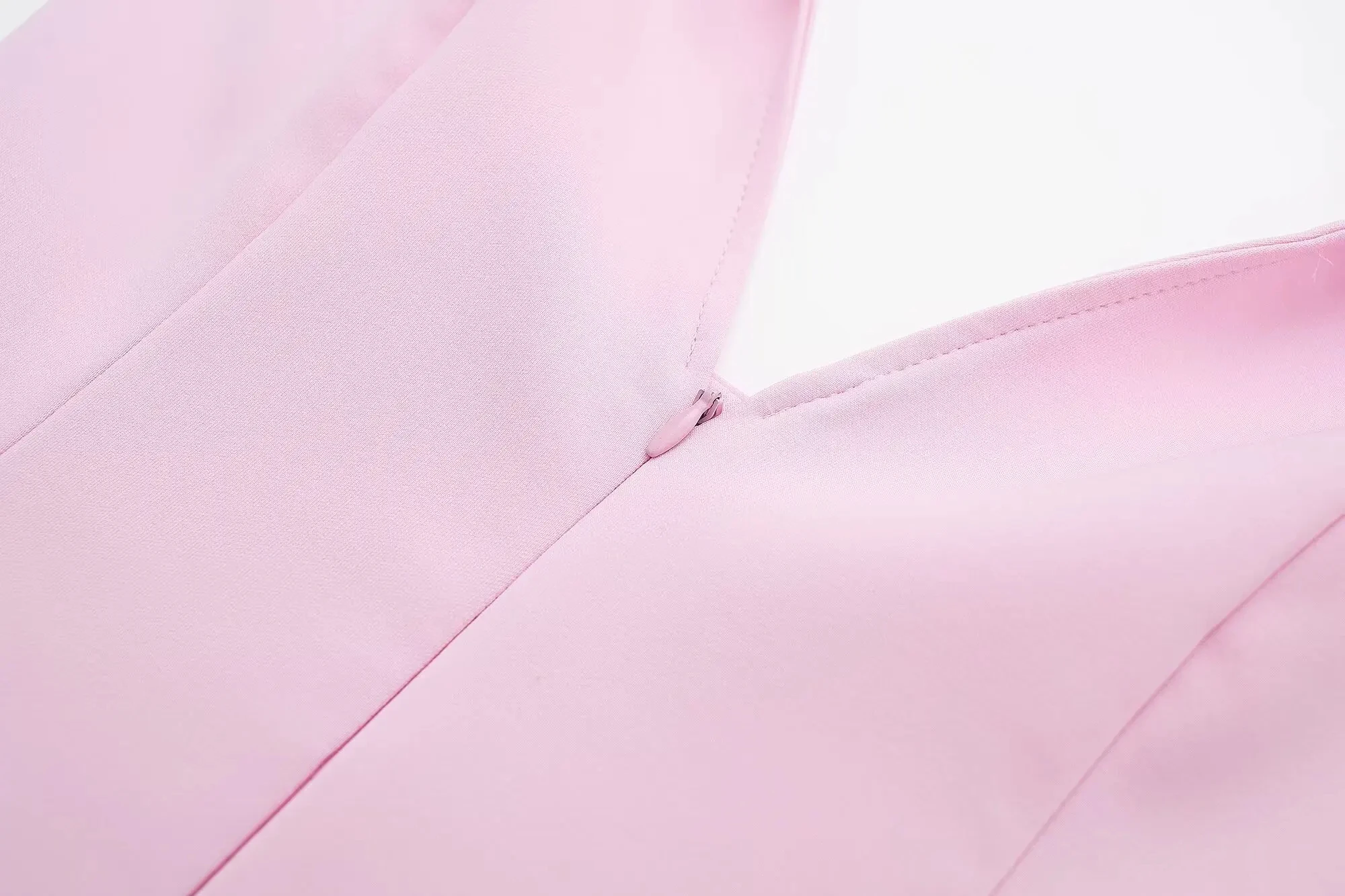 HH 2024 Sommer-Damen-Tanktop, rückenfrei, ärmellos, Neckholder, V-Ausschnitt, abgeschnitten, + A-Linie, hohe Taille, Mini-Shorts, modischer rosa Anzug – Detail 10