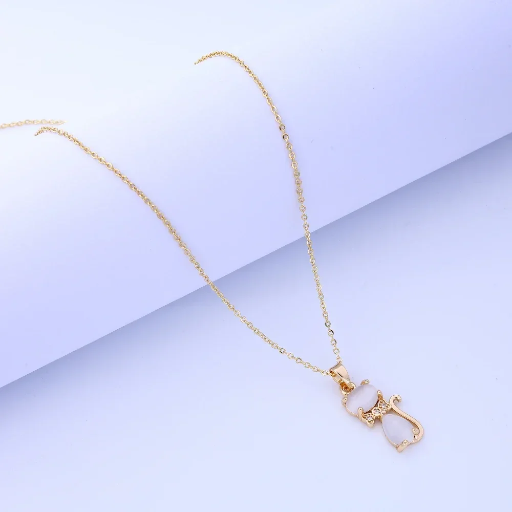 티타늄 스틸 목걸이 화이트 캣우먼 인터넷 연예인 스타일 다용도 쇄골 체인 펜던트 고급스럽고 심플한 분위기