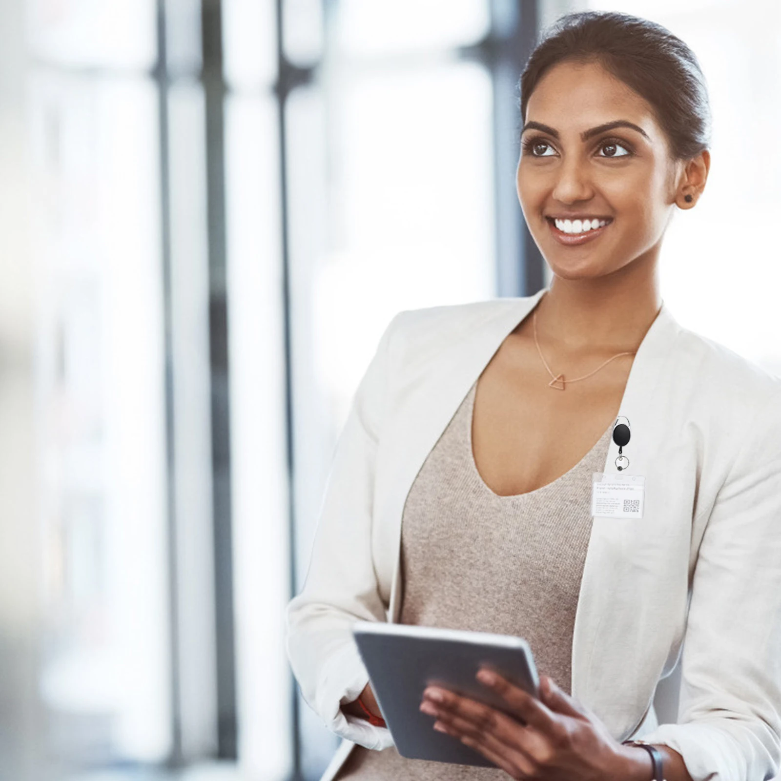 

2Pcs Retractable ID Badge Holders ABS Material Card Case Work Badges Accessories Students Teachers Office Workers