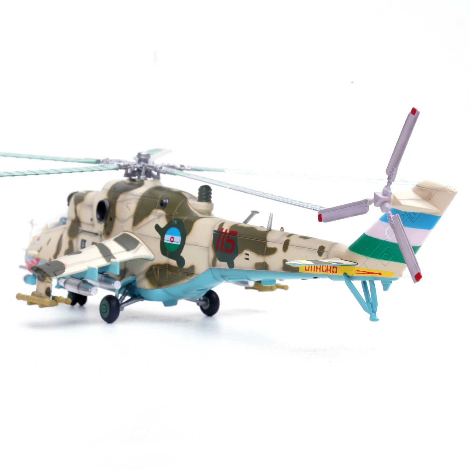 1/72 14005Pa Russische MI-24V Mi 24V Gewapende Helikopter Model Azerbaijan 2000 Afgewerkte Product Collectie Model