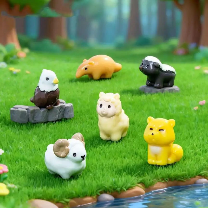Hot Sale New 10Pcs Mini Resin Cartoon Animal Figurines Vivid Waterproof Design Small Decorative Ornaments Car Dashboard Desktops