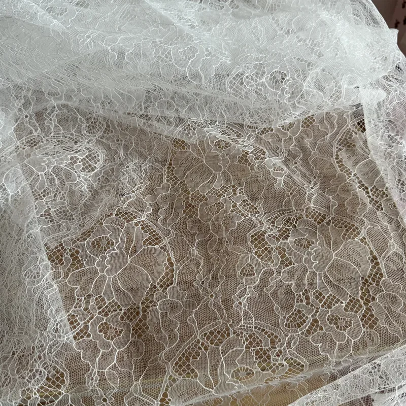Tissu en dentelle transparent brodé de fleurs pour robe de mariée, ensemble de vêtements, design, tissu rigide, matériel de couture DIY