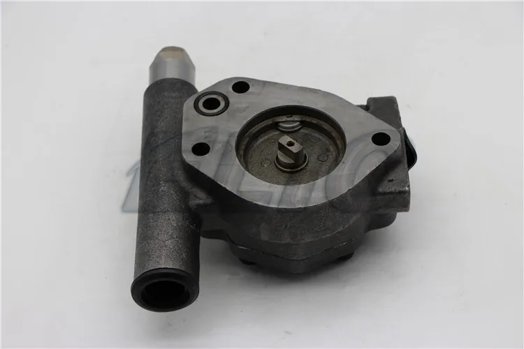 HPV95 704-24-26430 PC200-6 Gear pump pilot charge pump 704-24-24420