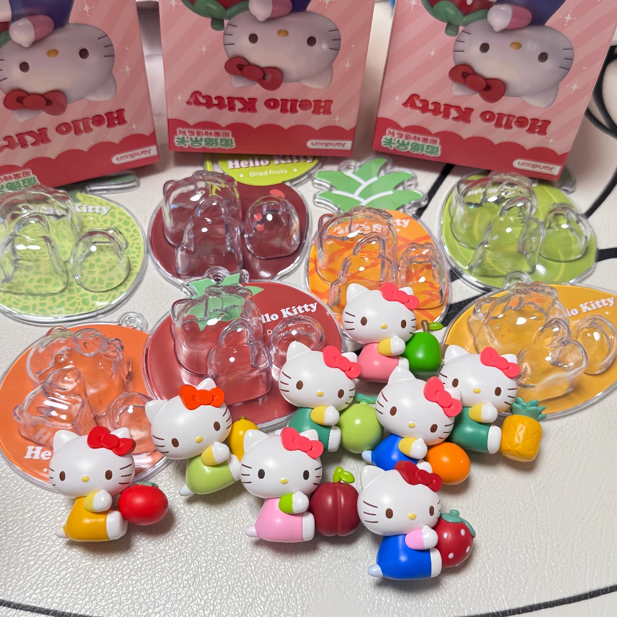 Offizieller Sanrio Hello Kitty – Model Kit In Era Bewertung und Preis