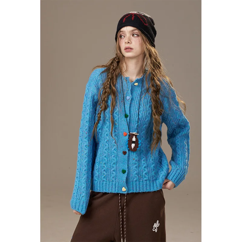 ELFSACK 2025 Winter New Arrivals Casual Solid Color Multicolor Heart Button Cardigan For Woman