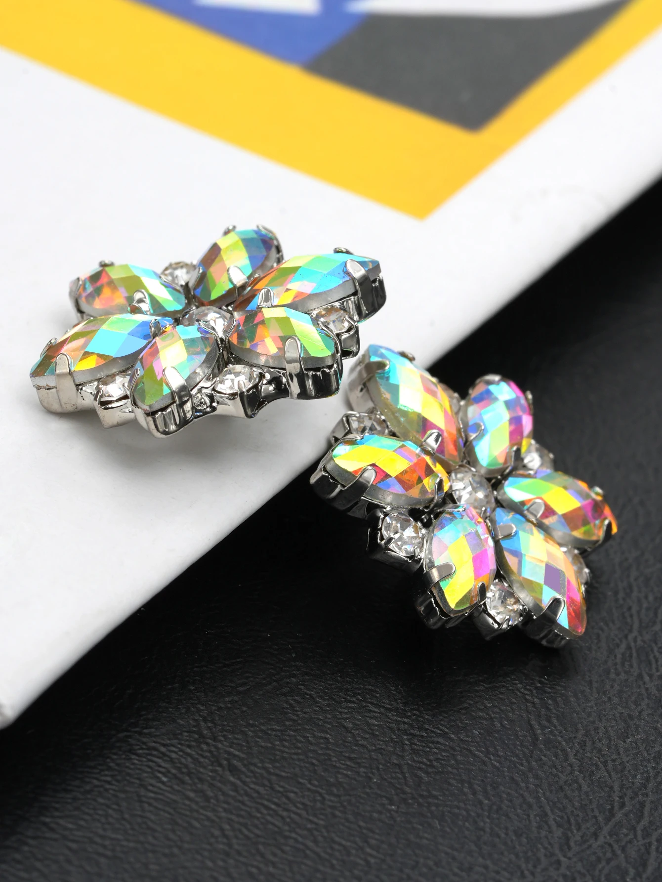 3/10PCS Colorful AB Rhinestone Flower Buttons Hand Sewn Embedded Decorative Buttons for DIY Clothing Accessories Coats Sweaters