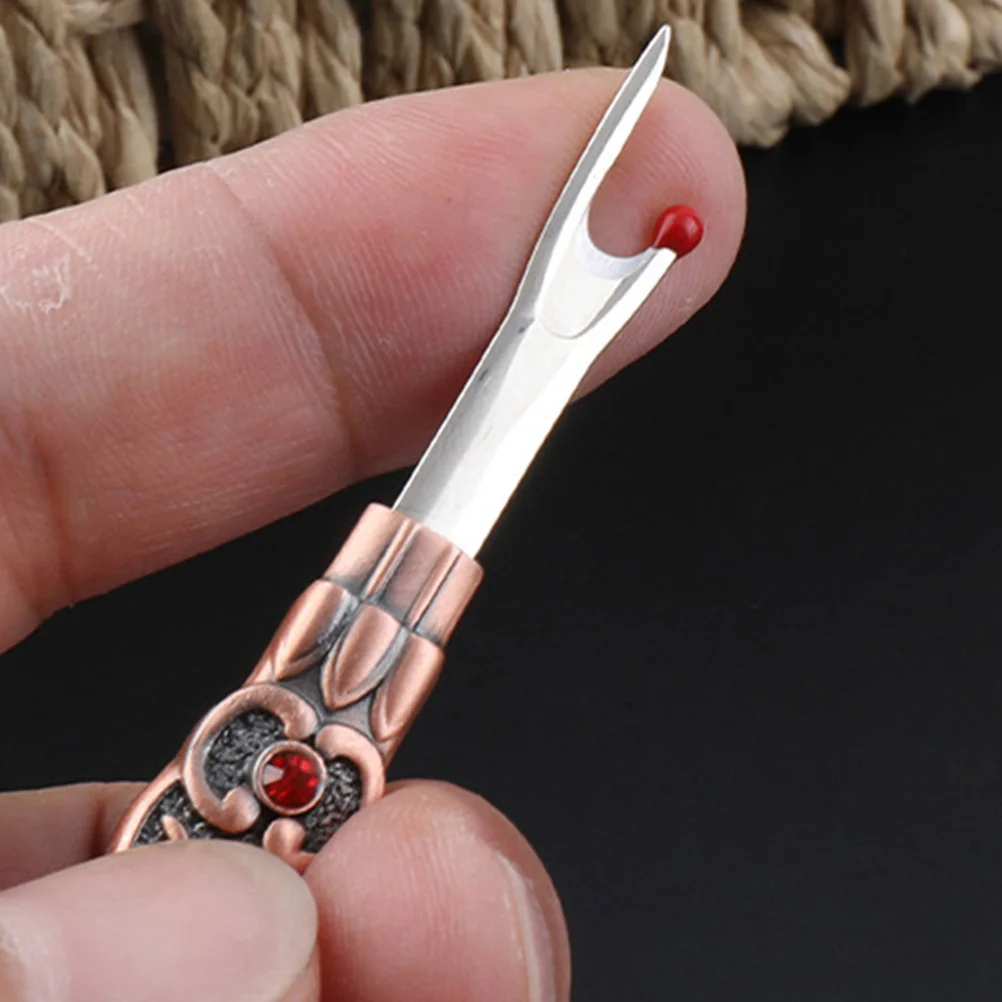 

1Set Durable Seam Ripper Thread Remover Sewing Crafting Tool Nonslip Handle Fine Workmanship Fabric Protection