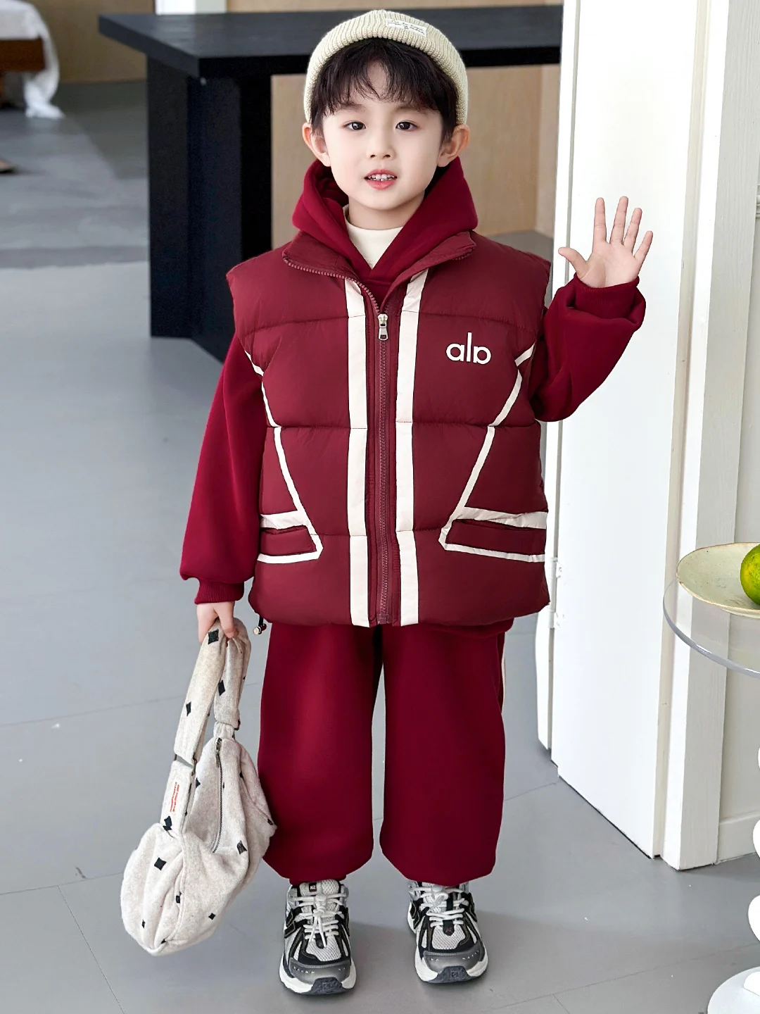 

Комплект из хлопкового худи, брюк и футболки для мальчиков: теплый, модный, повседневный, с длинным рукавом и молнией, для зимы