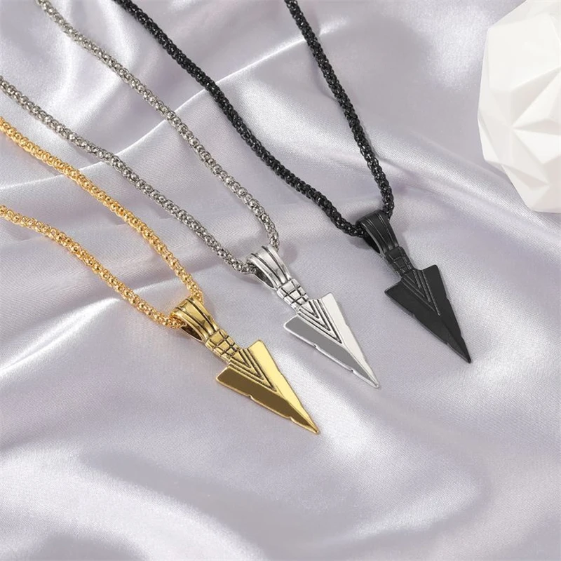 Hip Hop Vintage Men\'s Arrow Necklace Exquisite Triangle Pointed Arrow Pendant Necklace Men\'s Punk Hip Hop Gift Jewelry