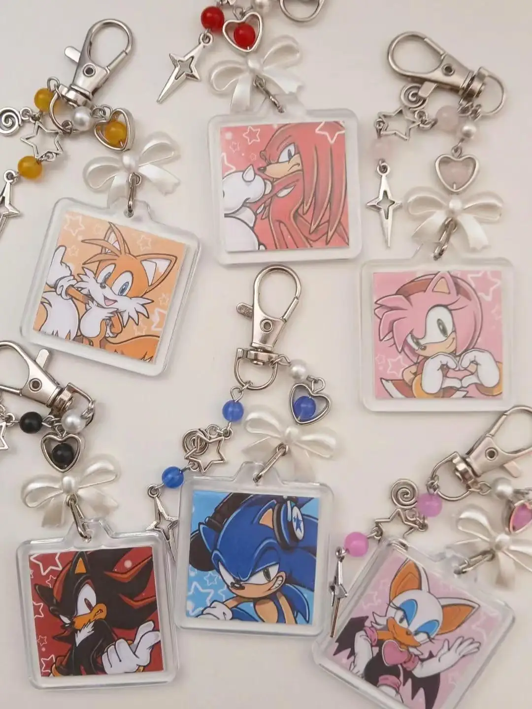 Llavero de acrílico con cuentas de Sonic The Hedgehog, colgante de dibujos animados y anime, llaveros de Sonic, dije para mochila
