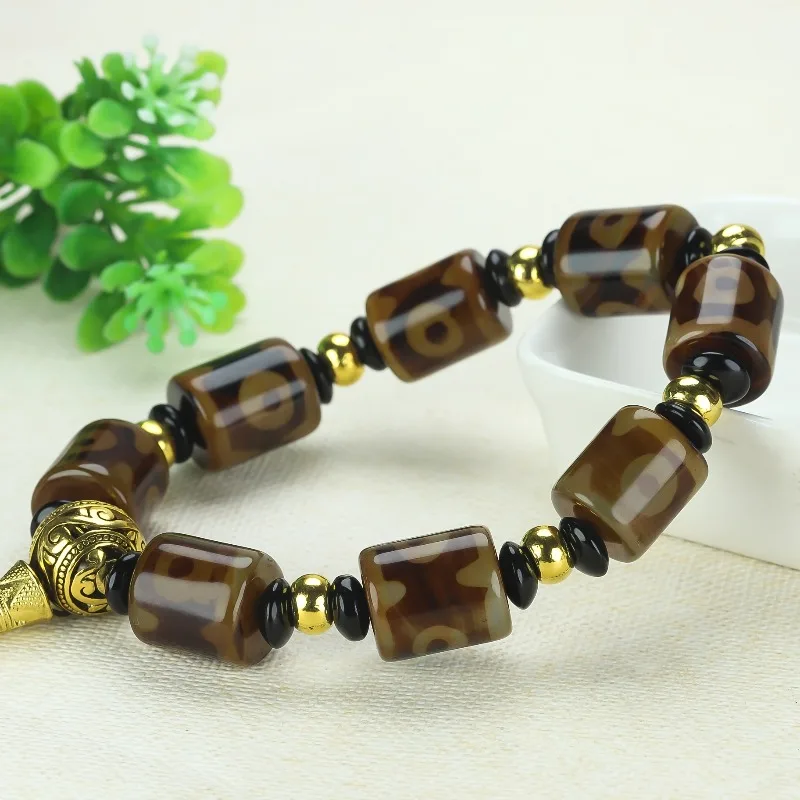 

Natural Stone, Men's and Women's Dzi Bead Bracelet, Fashionable and Exquisite Versatile Bracelet.