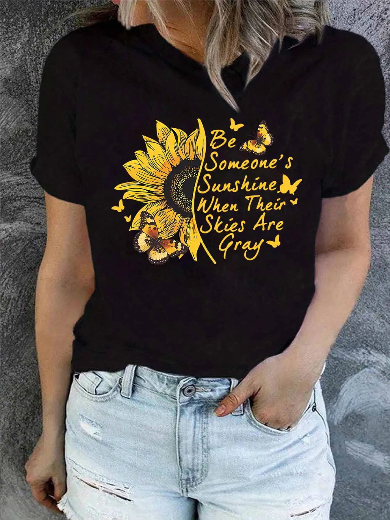 Sunflowers Graphics Print T-shirt New Short Sleeve Crew Neck Casual Tees Shirts Top For Spring & Summer Fashion Women's Clothing