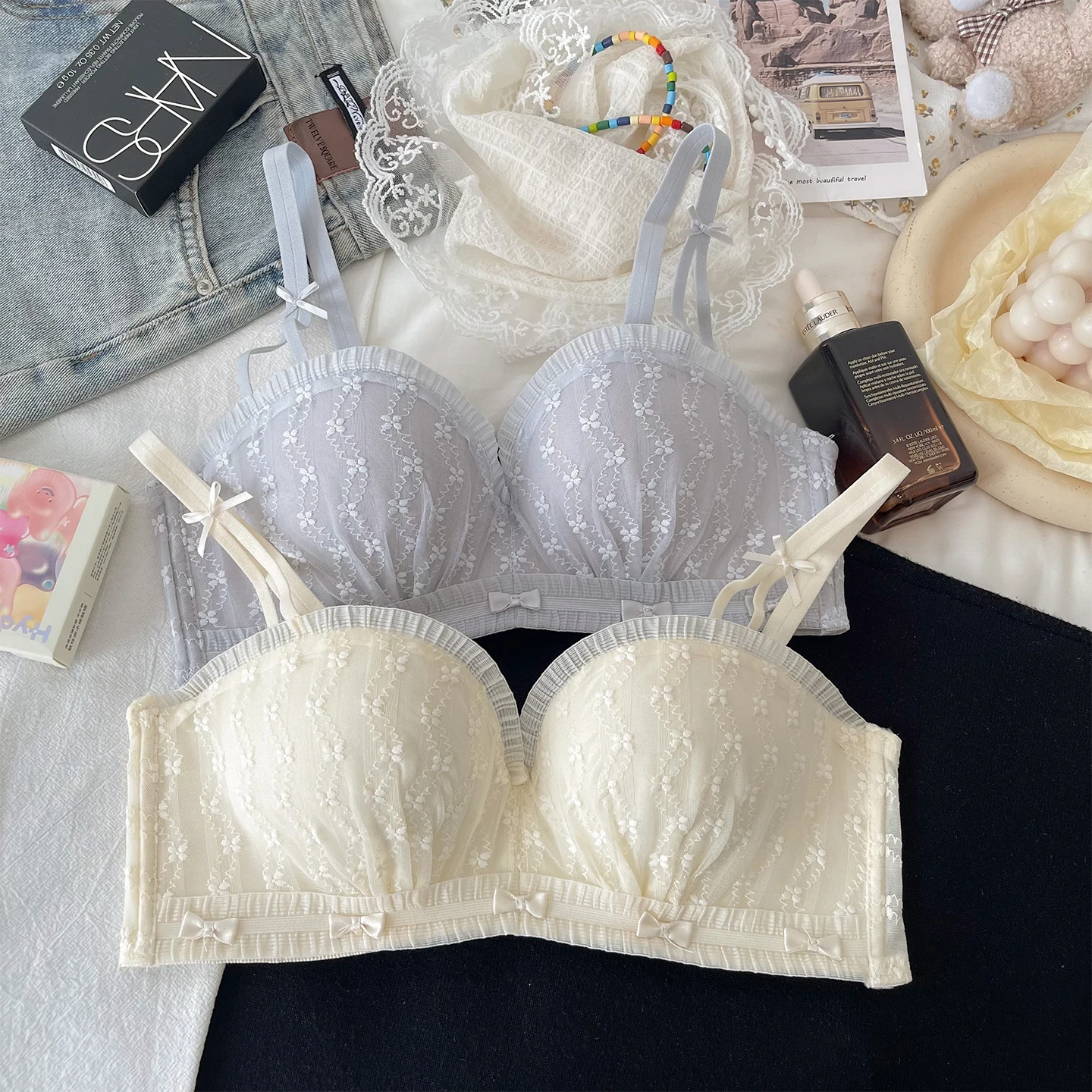 

Новинка 2023 года, популярное кружевное нижнее белье, женское нижнее белье с маленькой грудью, с боковой грудью, против провисания, японский сладкий и удобный бюстгальтер-булочка