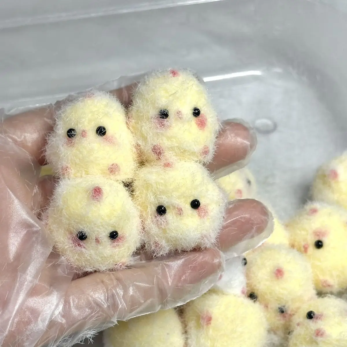 

Chicken pinch music decompression toy mini pinch slow rebound mud feel simulation animal bowl chicken cub pendant