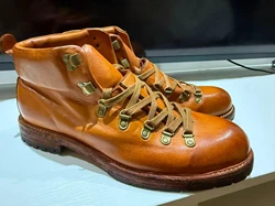 Handmade Retro Washed Horsehide Outdoor Boots for Men with Genuine Leather Soles Goodyear-welted Men's Workwear Boots