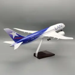 B787 Toys Plane 47CM Chile LAN Airline Airplane Model Toy 1/130 scale Miniature Plane With Light and Wheel for Collection Displ