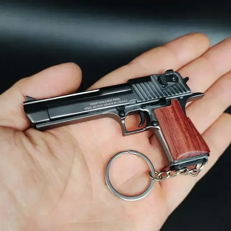 1:3 M1911 Desert Eagle Alloy Gun Model Gold-plated Keychain Pistol Pendant Mini Detachable Toy Gun For Adult Kids Gift