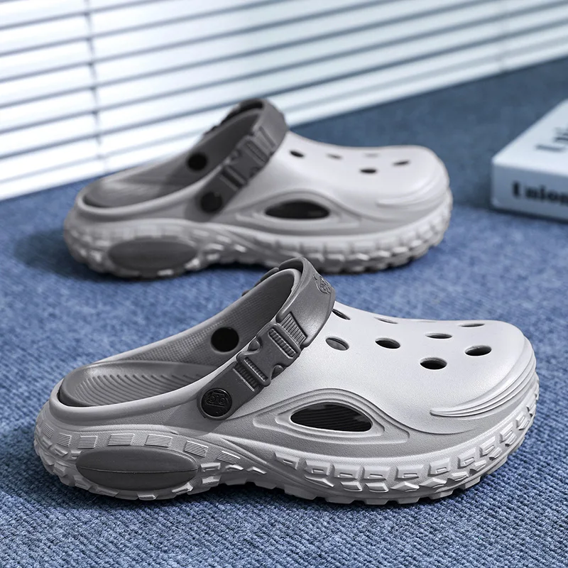 

Men Sandals Summer Clogs EVA Garden Slippers Hole Shoes Beach Platform Sandals Men Indoor House Bathroom Slides Plus Size 48