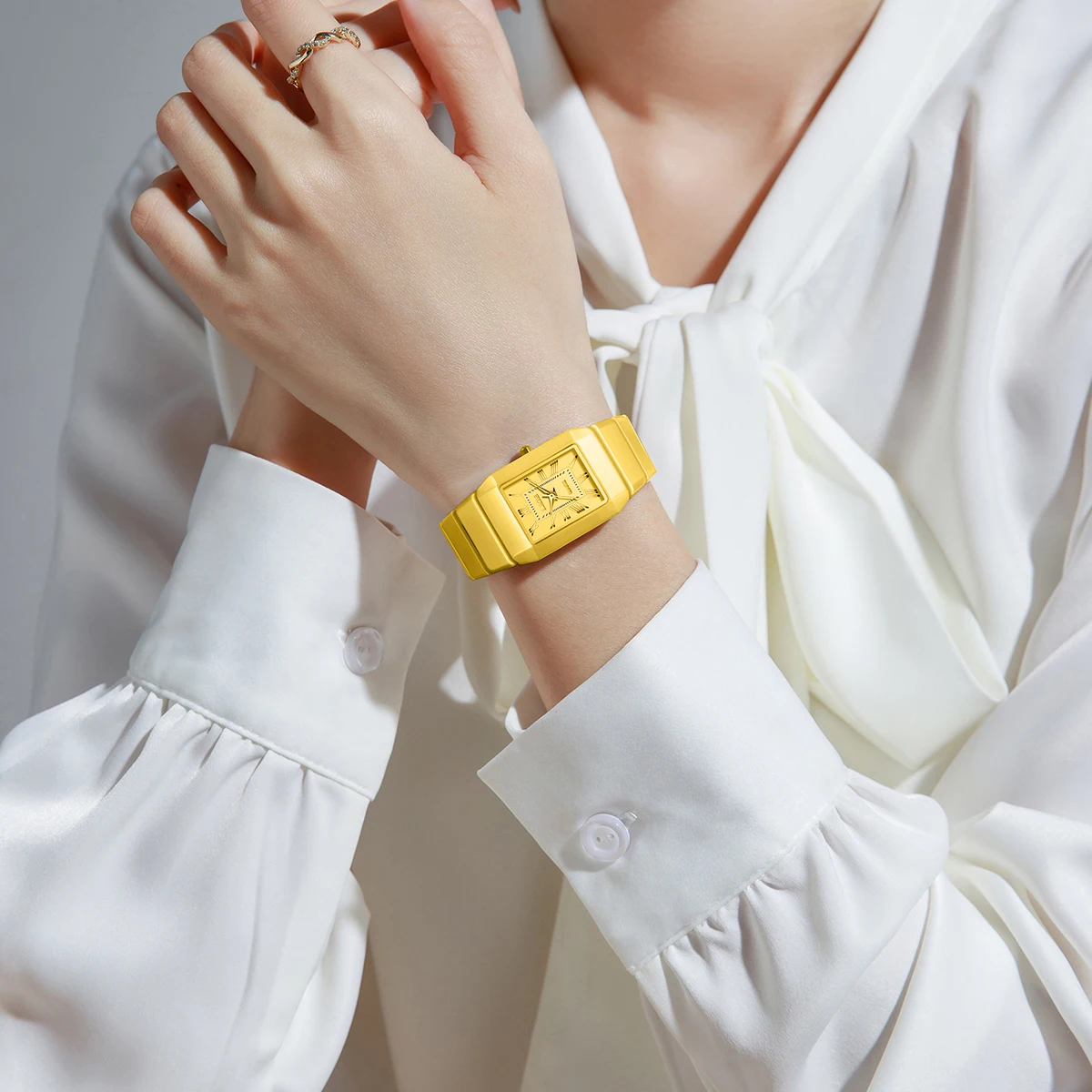 LIGE ゴールデンウーマンウォッチゴールデンフルセラミッククォーツ腕時計ローマ数字ダイヤルファッション腕時計女性用モントレファム