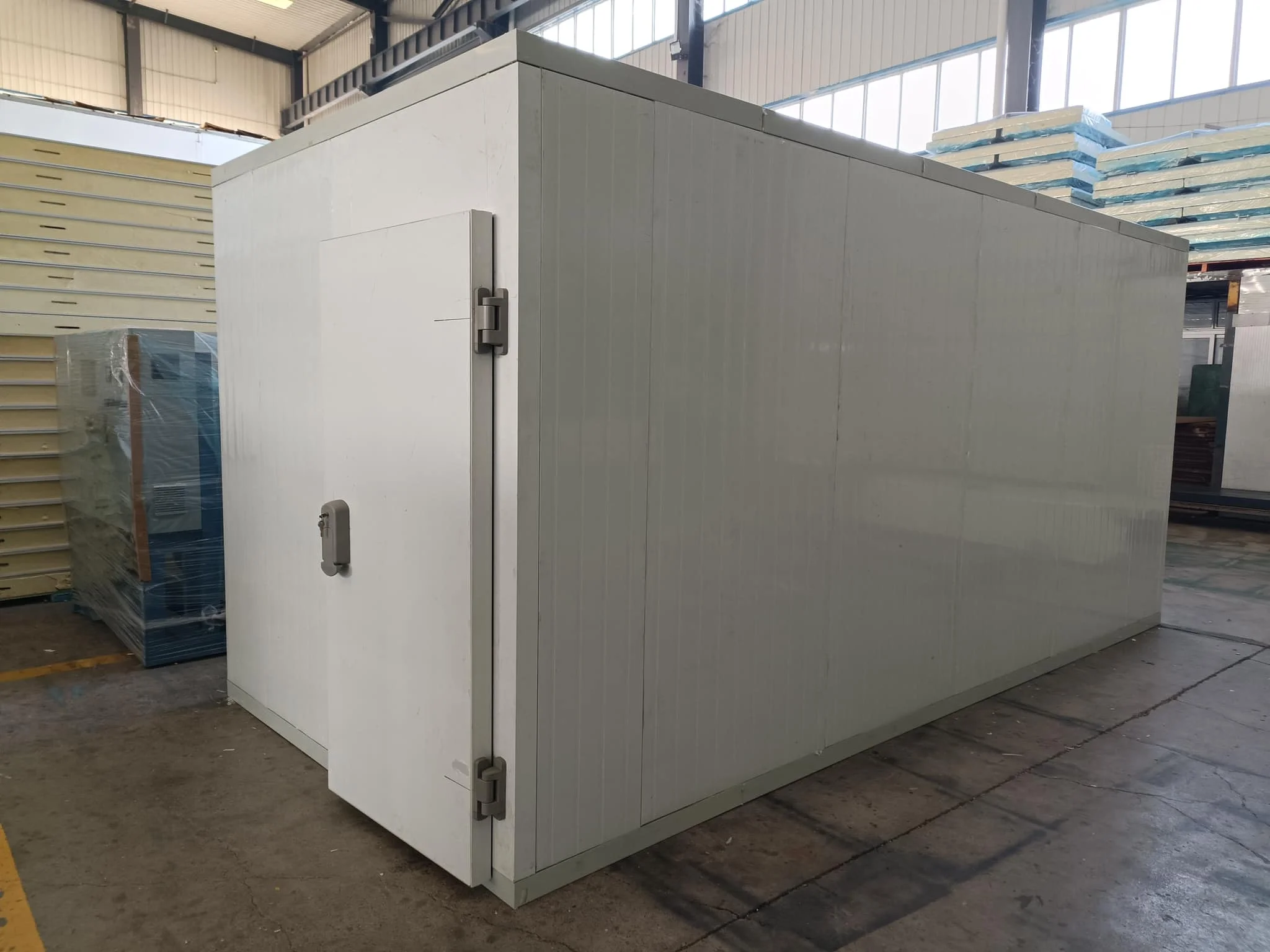 Sala de armazenamento de freezer de sala fria com unidade de refrigeração de compressor para carne e frutas