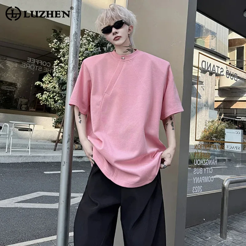 

LUZHEN короткие текстурированные полосатые лоскутные свободные летние топы с рукавами 2025 года, мужские стильные уличные однотонные футболки с подплечниками JY2688