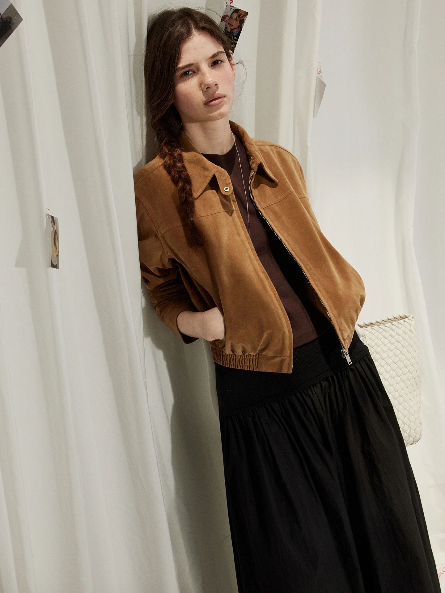 

Женская повседневная осенняя верхняя одежда Lofi Choose в стиле ретро: замшевая куртка свободного кроя с отложным воротником, облегающая фигуру