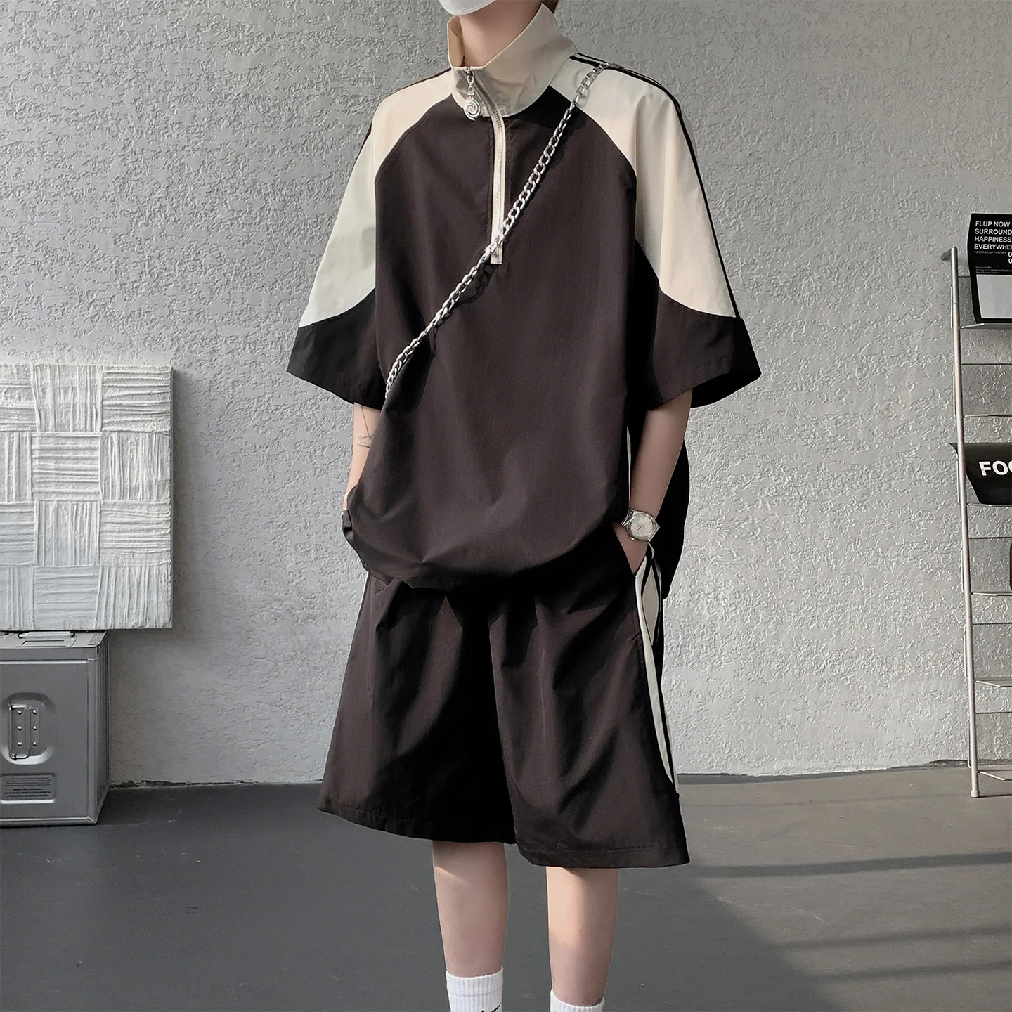 

Summer Men's Short Sleeve Patchwork Design Loose Fit Pullover Shirt with Half Zip And Matching Shorts Fashionable Casual Set