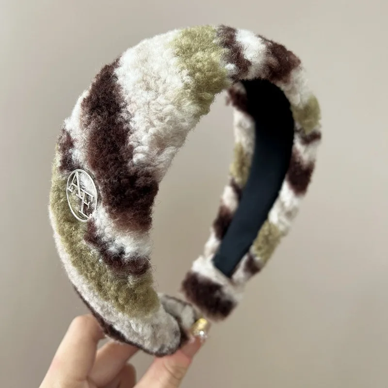 1 قطع أزياء الشتاء النسائية القطيفة عقال أنيقة ارتداء اليومي الشعر التبعي غسل الوجه ديكور القبعات