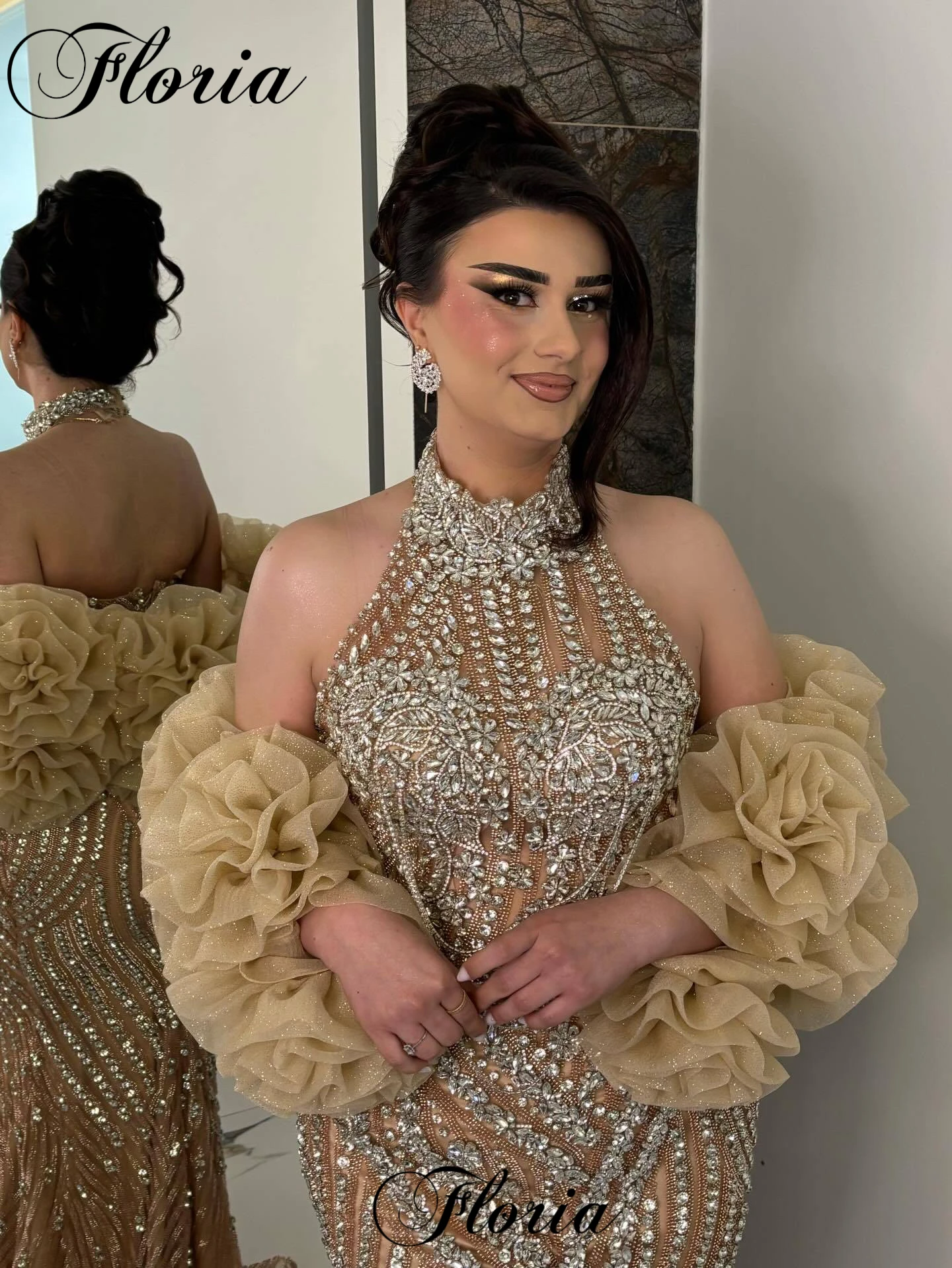 

Plus Size Crystals Prom Dresses Backless Sexy Cocktail Dresses Halter Birthday Party Dresses Vestidos De Fiesta Customized