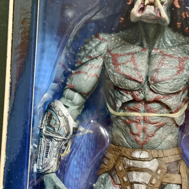 الطبعة الأولى الأصلية لـ Neca Iron Blood Warrior 2018 Movie Ultimate Predator Assassin 10 بوصة نموذج لجسم لعبة الدمية