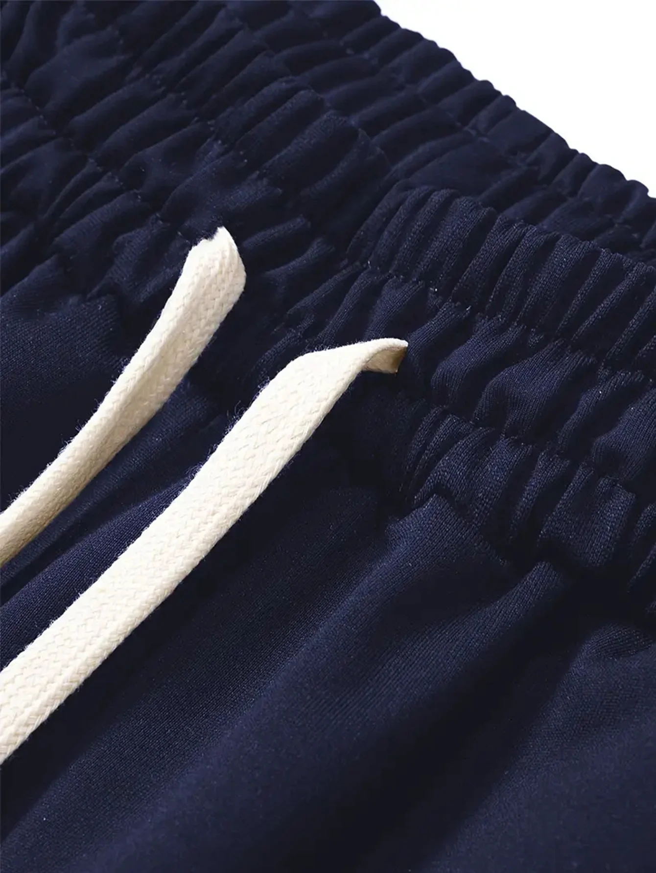 Herrenhose für langsames Joggen: Freizeit-Hose für Frühling und Herbst mit Kordelzug, geeignet zum Laufen und für Fitnesstraining. – Detail 16