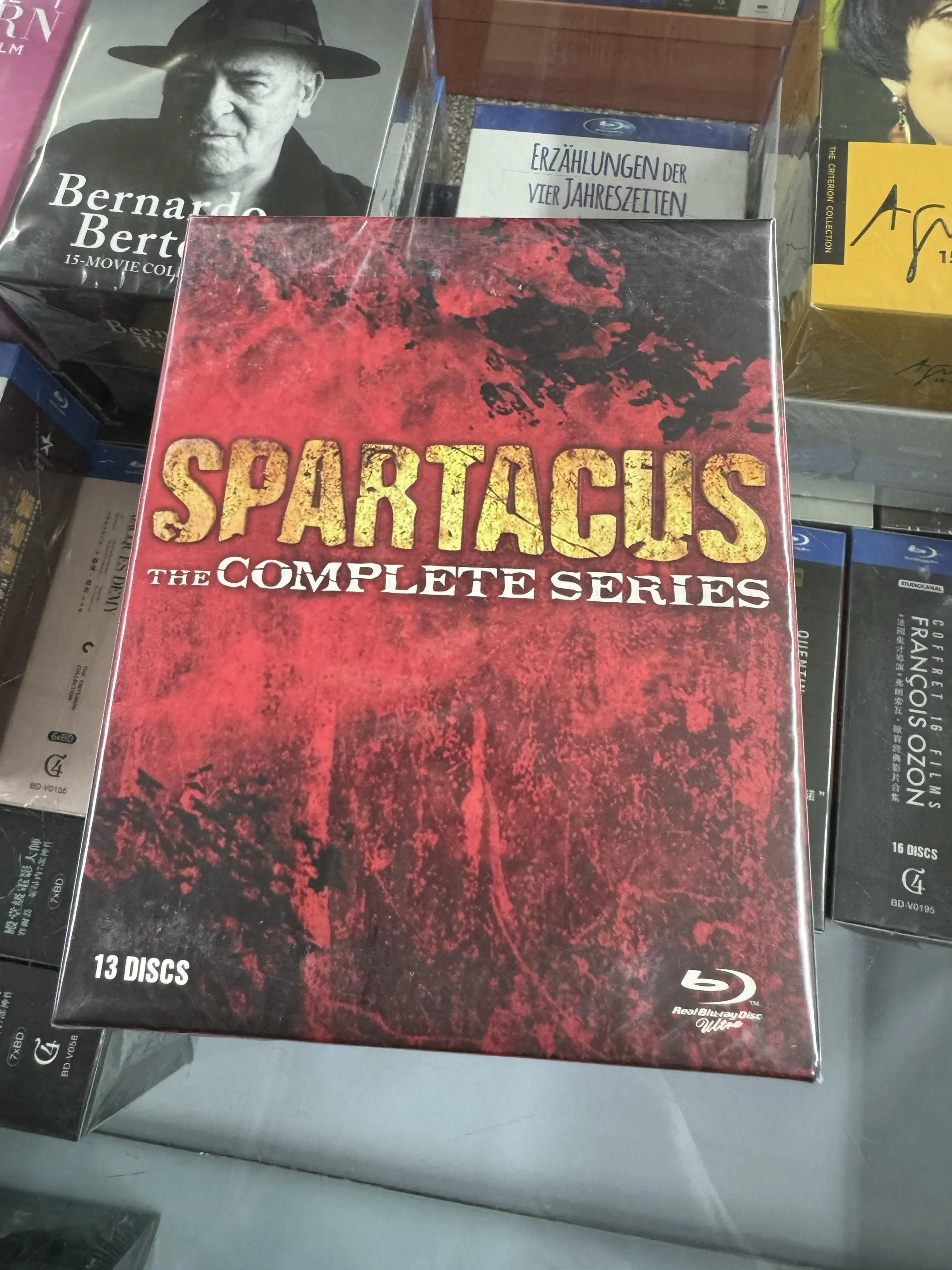 

Коллекционное издание Blu-ray дисков: Полная коллекция HD-сериалов с бонусными функциями