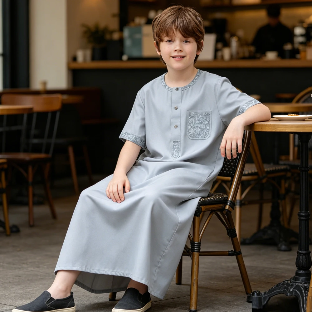 

Middle East Boys Jubbah Embroidery Muslim Dress Thobe Islam Traditional Clothing Robe Abaya Moroccan Kids Turkey Kaftan Djellaba