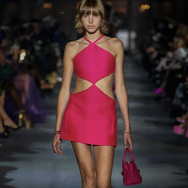 女性の高級セクシーな背中の開いたカットアウト蝶ネクタイミニボディコン包帯ドレス 2025 セレブエレガントなイブニングパーティーの誕生日ドレス