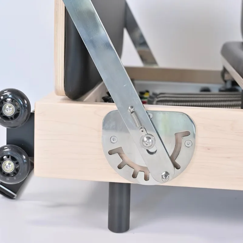 YTYIN Wholesale Complete Home Pilates Machine From China Factory Durable Maple Wood Foldable Reformer For Pilates Studio