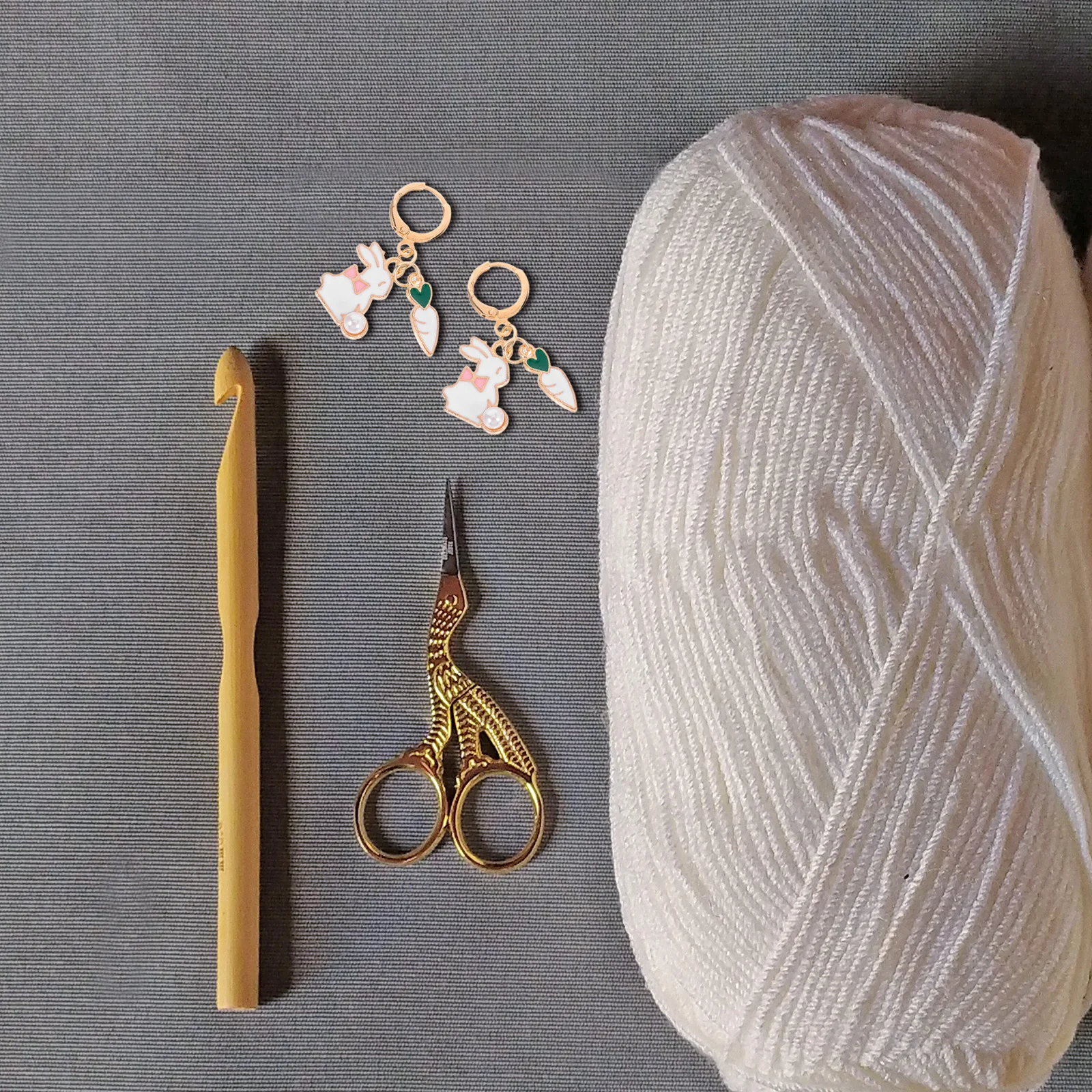 

2 Pairs Sweater Mark Pin Crocheting Stitch Markers Needle Label Charm Mini Knitting Auxiliary Tools Diy Zinc Alloy Cartoon