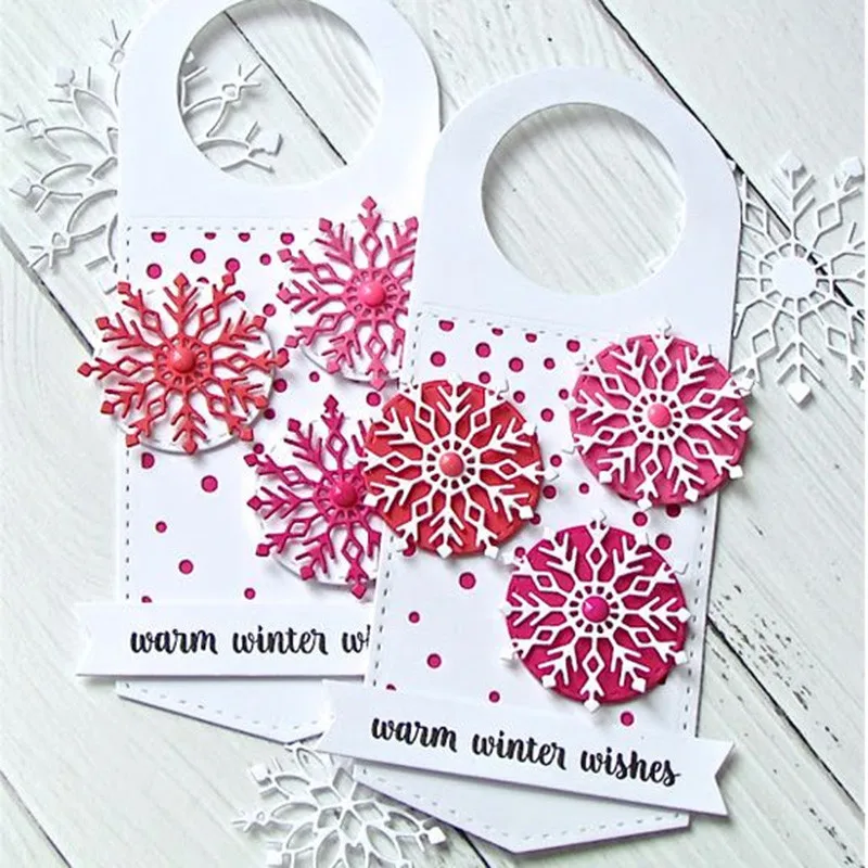 

4pcs/set Snowflake Cutting Dies Christmas Dies Metal Cutting Dies Stencils for DIY Scrapbooking Album Stamp Paper Card Embossing
