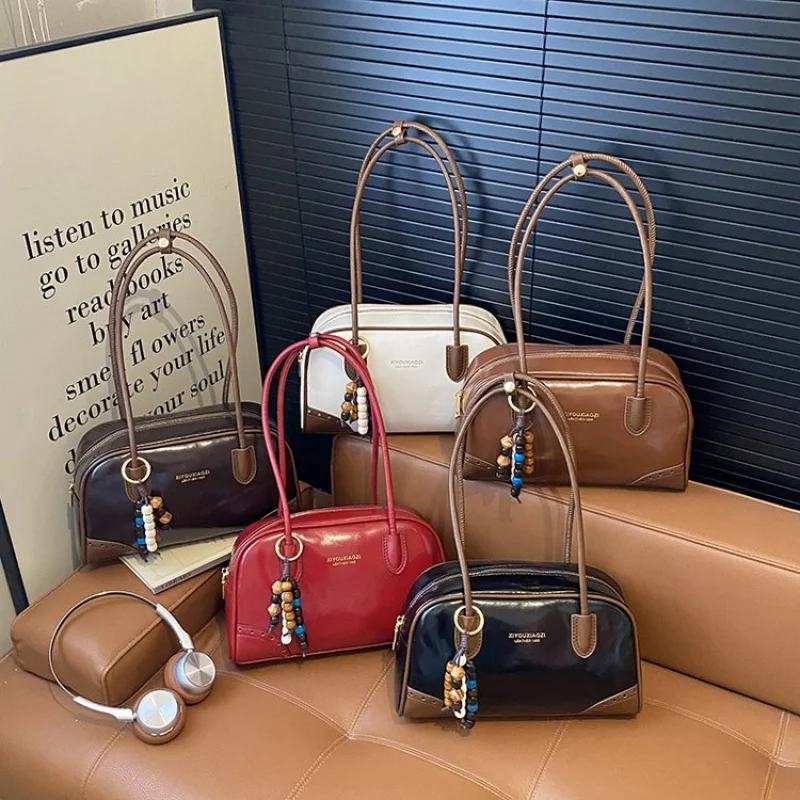 

Top-Tier Ladies Hand Bags Crafted From Star-Printed Leather Boasting Trendy Croatia Lasting Lightweight Soft Style​