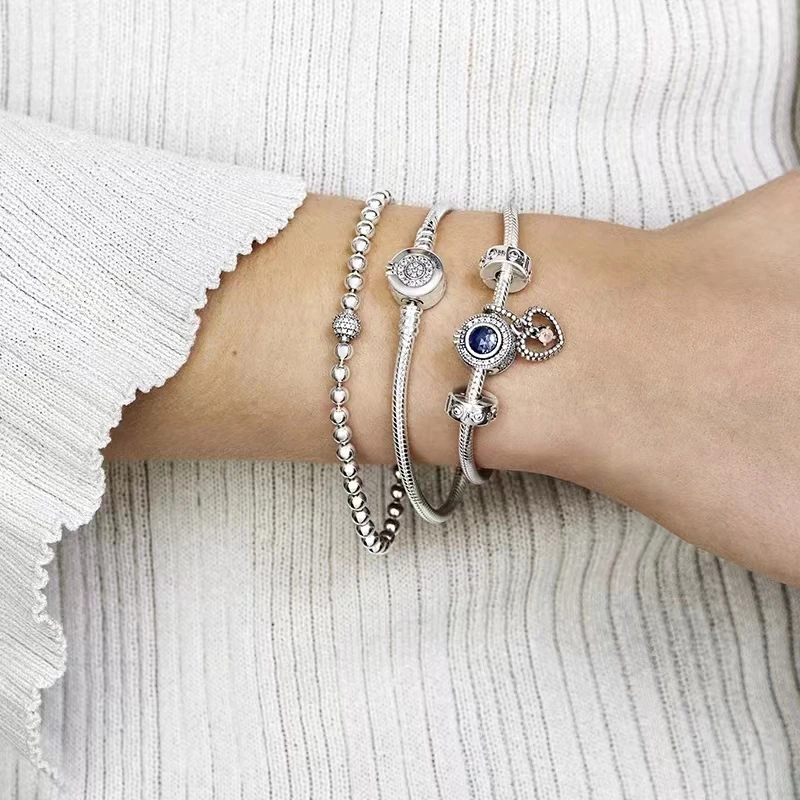 2024 New Disney Mickey Mouse Heart Buckle Snake Chain Bracelet Women's Charm Beads Original Pandora