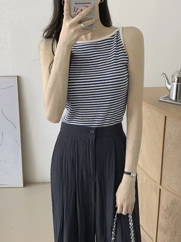 아메리칸 레트로 오버 사이즈 숄더 퓨어 코튼 반소매 티셔츠 여성 플러스 사이즈 루즈 디자인 커플 탑 한국 스타일 통근 9 세련된 여름 빈티지 다목적 원 숄더 슬리밍 컬러 블록 스트라이프 조끼 탑 여성 이너웨어 반소매 스트라이프 스웨터