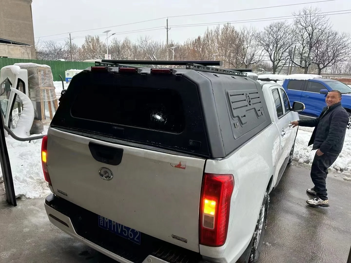 

Высокопрочный многофункциональный алюминиевый автомобильный навес CoolCar для гарматы Poer GMW