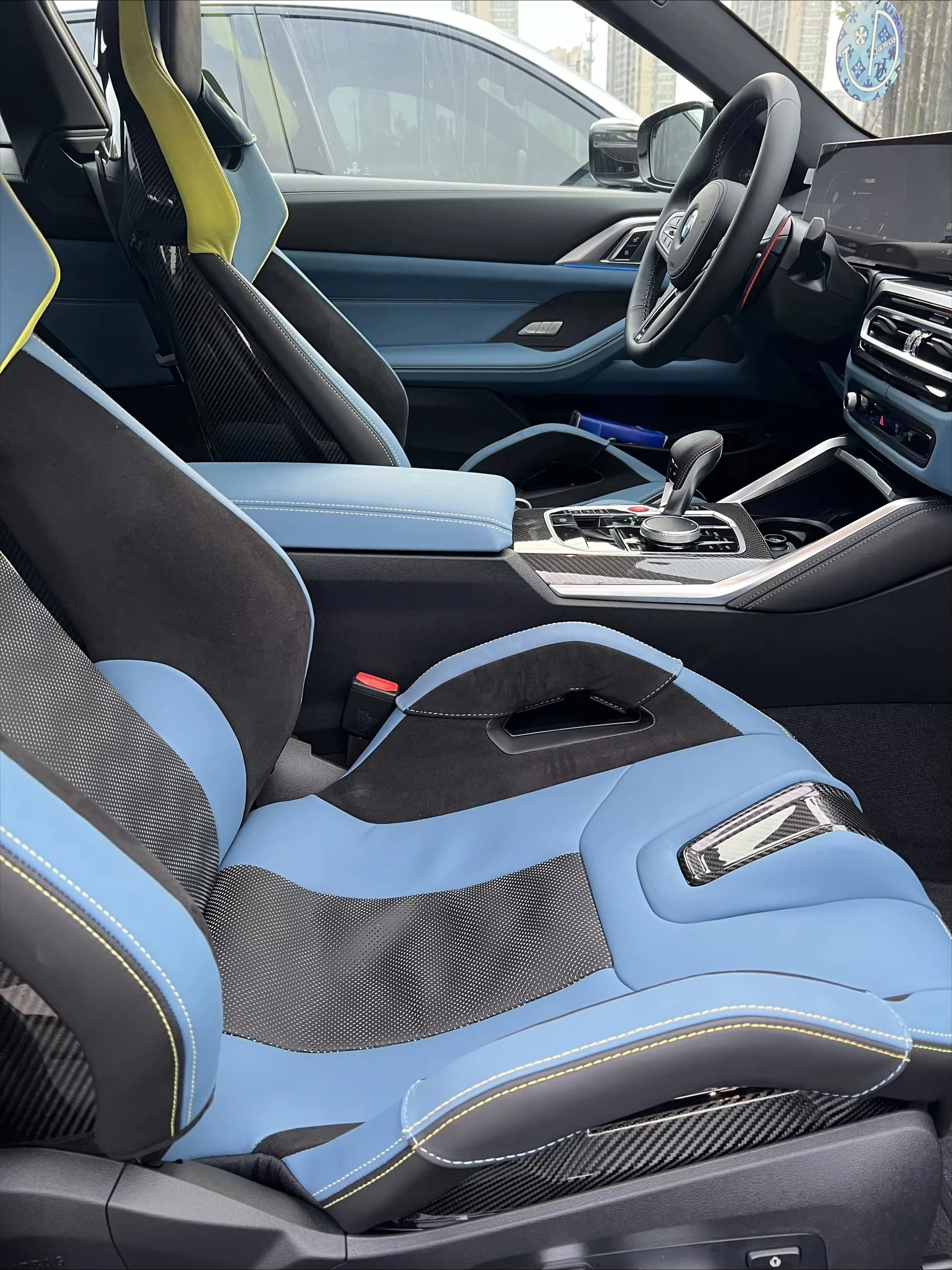 GZYLC Hot Sale M4 G90 F90 Racing Bucket Seats Carbon Fiber Performance Car Modification Accessories