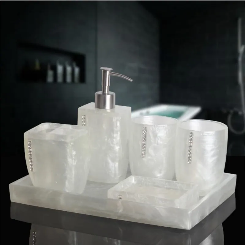 Minimalist Bathroom 5 Piece Set Bathroom Supplies Kit Toothbrush Cup European Style Toileting Set Couple's Mouthwash Cup ZG819