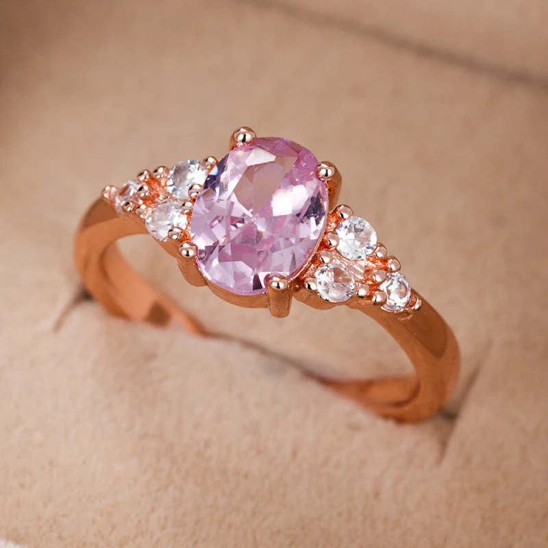 Huitan Trendy Women Ring Rose Gold color Solitaire Oval Cubic Zircon Special Wedding Ring For Women Wholesale New Arrival