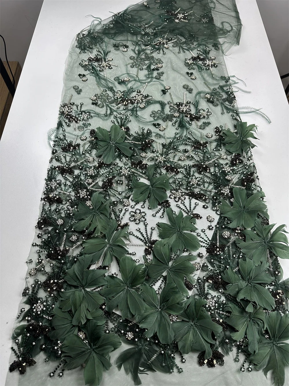 Новейшая модная африканская роскошная 3D кружевная ткань с перьями и бисером, 2025, высокое качество, французская нигерийская кружевная ткань с блестками, вечернее платье