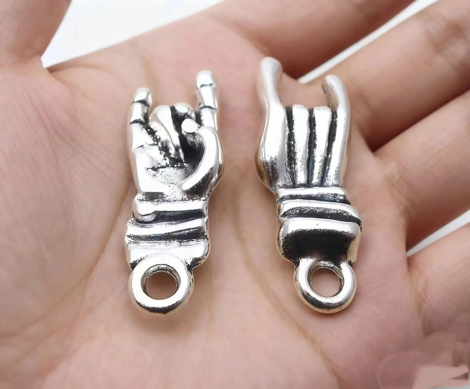 6Pcs/Lot 10*30mm Hand Pendant Antique Silver Color Finger Charm Handcraft For DIY Jewelry Making