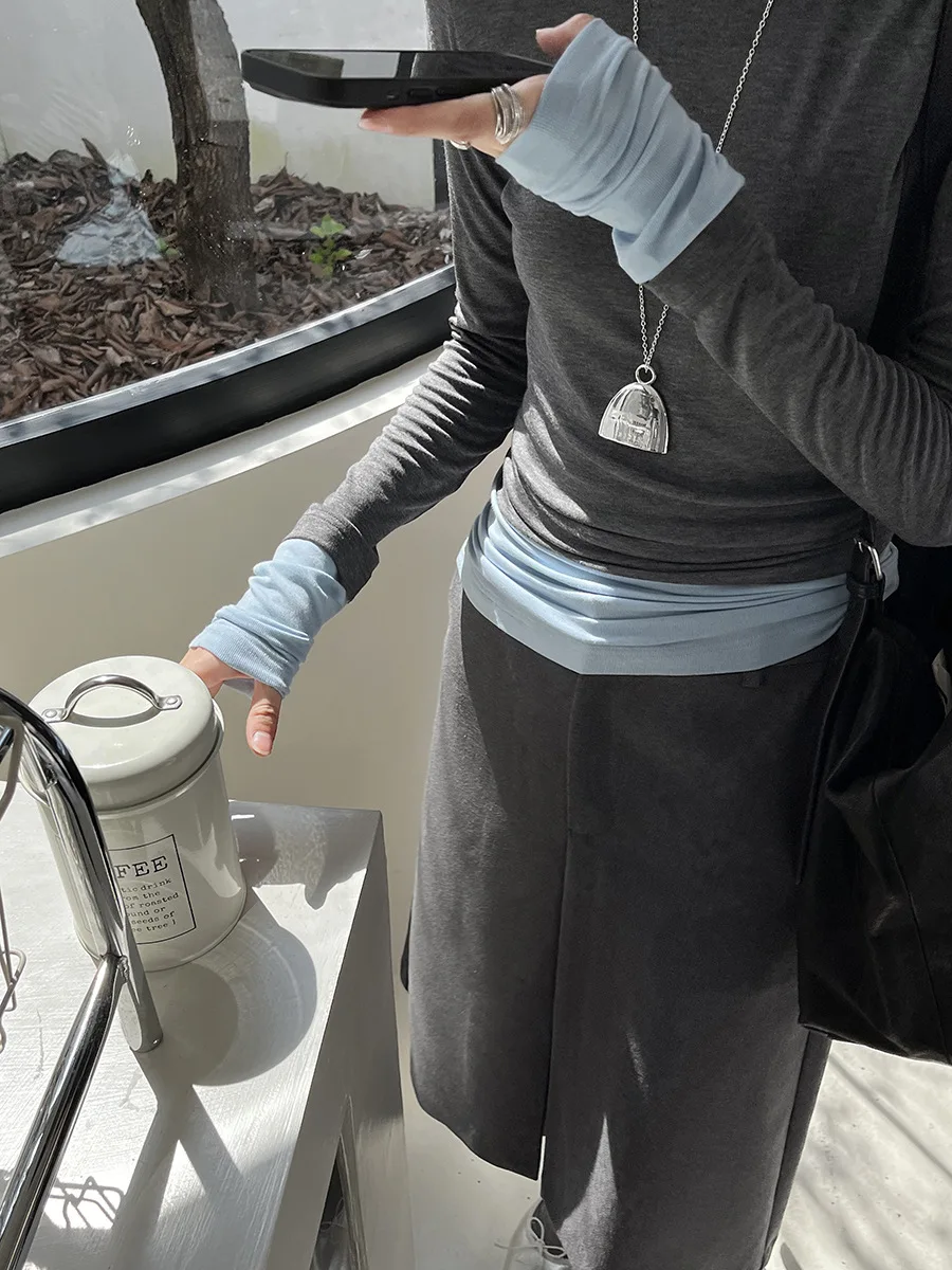 

Новинка осени 2025 года, футболка в стиле Miu с круглым вырезом и цветными блоками, базовая рубашка с пышными рукавами, утягивающая футболка, женский модный повседневный топ